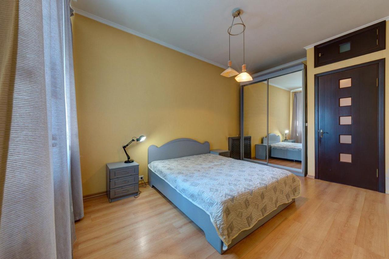 Apartments With Three Rooms On Shevchenko Blvd Киев Экстерьер фото